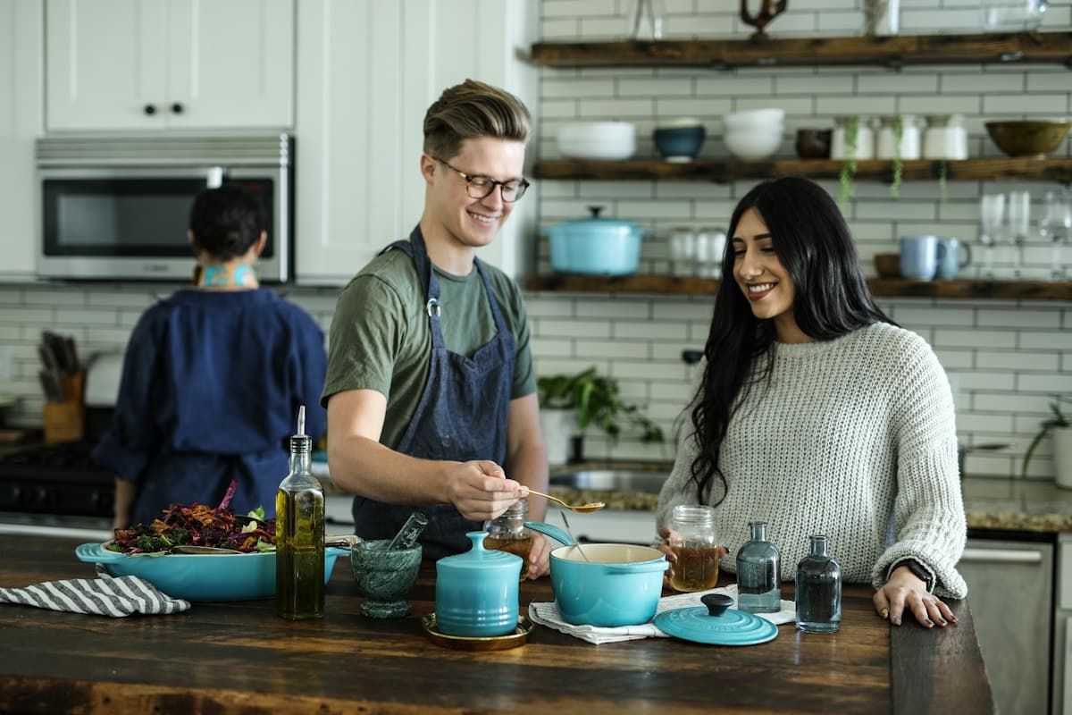 Chefs preparing food in a kitchen, for cloud kitchen app development